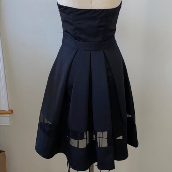 Express Strapless Black Cocktail Dress Size 4 - Picture 5 of 5